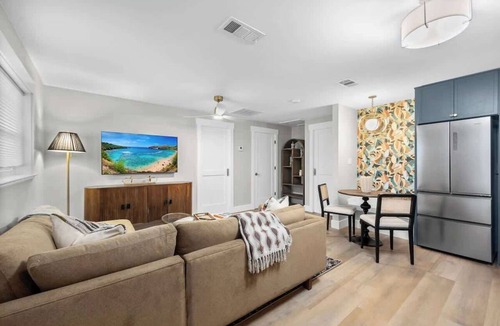 Northeast Pensacola Apartment | Cozy- 2 bedroom stay in Pensacola
