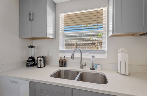 Southgate House | Cozy 3 bedroom Family Getaway in Sarasota!