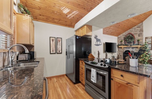 Branson West Cabin | Cozy Branson West Cabin!