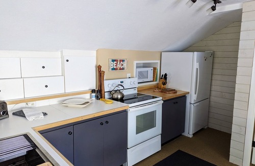 Sarasota House | Cozy Cabana .walk to the beach and St Armand's Circle!