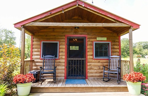 Turner Cabin | Cozy Cabin at Farm Stay in Maine