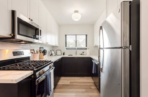 Hillcrest Apartment | Cozy Coastal 1 Bedroom in Heart of Hillcrest