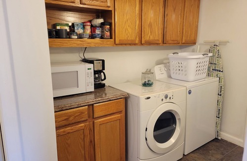 Southern Coast House | Cozy Coastal 1 Bedroom Vacation Home!
