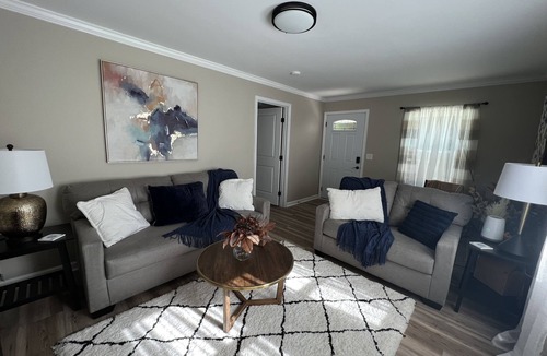 Rippon Cottage | Cozy Cottage/Writers Retreat . Nestled in the woods . Private