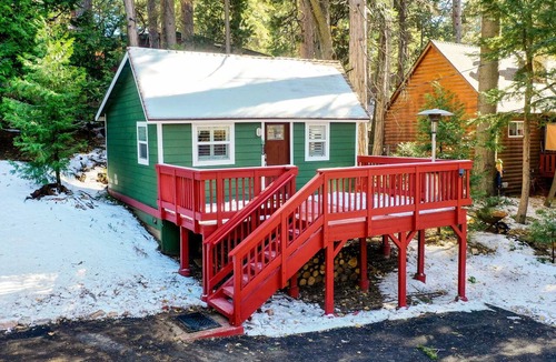 Running Springs Cabin | Cozy Forest Cabin Retreat in Running Springs