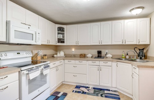 Northside House | Cozy Jacksonville Home ~ 12 Mi to Downtown!