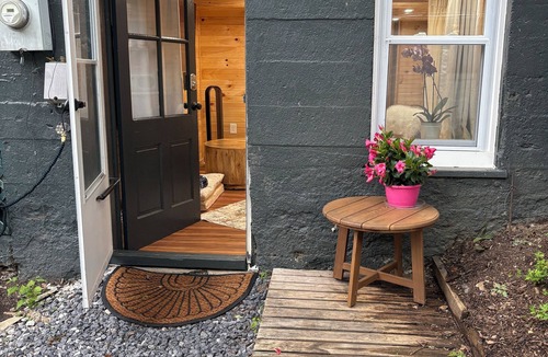 Harpers Ferry Apartment | Cozy Rustic Walkout Basement Cabin in Historic Harpers Ferry