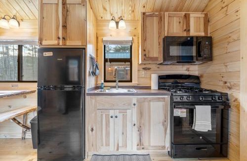 Bethel House | Cozy ski cabin #3, 3 beds
