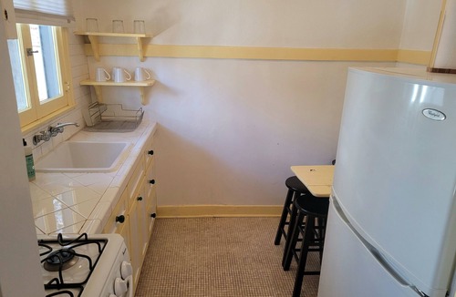 Hollywood Apartment | Cozy Studio Apartment Two in Hollywood!