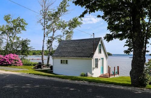 Surry House | Cozy Studio with Lofted Sleeping Space and Great Water View