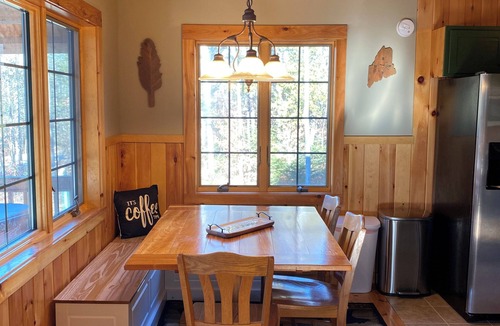 Carrabassett Valley Ski Chalet | Cozy Sugarloaf Getaway