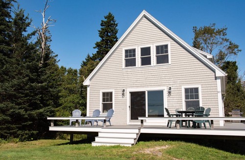 Vinalhaven House | Creeds Cove Cottage on the Reach-Water Access-Deep Water Mooring Available