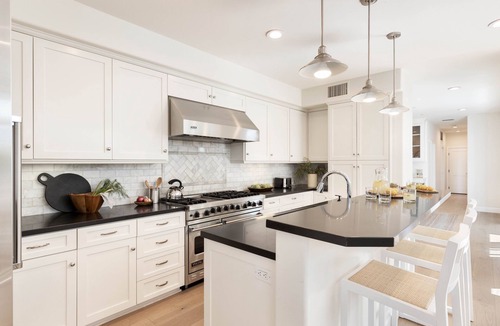 Santa Ana Heights House | Crystal Cove by AvantStay | Gorgeous & Charming Newport Home!