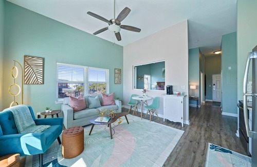 Gulf Place Condo | CUTE! Soak in Gulf Views and