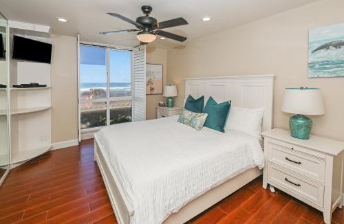 Townsite House | D19 - Beachfront Bliss