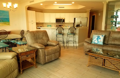 Orange Beach Condo | DATES LEFT IN JUL 26-30, AUG 9-SEPT 3,POOL,LAZY RIVER,FREE BOAT SLIP