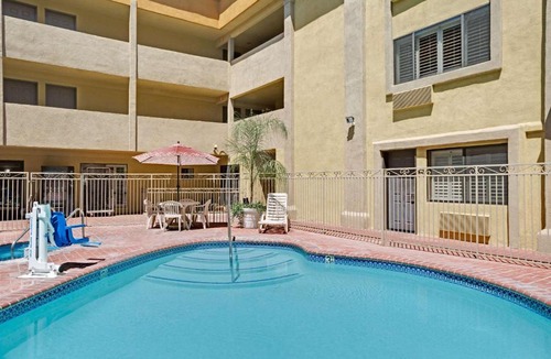 West Covina Hotel | Days Inn by Wyndham West Covina