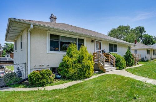 South St. Paul House | Deck & Shared Yard! Relaxing South Saint Paul Home