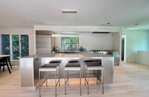 Amagansett North House | Designer Amagansett Retreat Heated Pool Minutes to Ocean Beaches