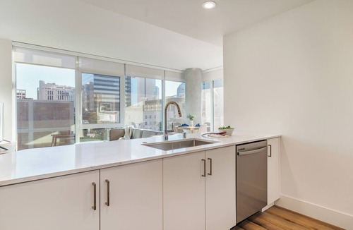 Cortez Hill Apartment | Designer Living + Pool + Hot Tub | Walk to Waterfront | Ancora by AvantStay