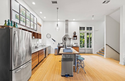 Grayton Beach House | Dog Friendly +5 minute walk to PUBLIC BEACH & Red Bar +Private Pool +Bikes
