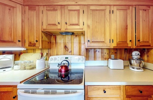New Harbor House | Dog-friendly beach house with WiFi, private washer/dryer, deck, beautiful views