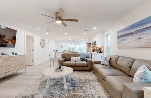Navarre Beach House | Dog-friendly house near the beach, balconies, washer&dryer, & cable