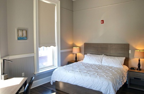 Washington House | Double Ensuite at Cornerstone Inn