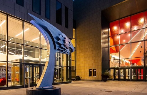 Evansville Hotel | DoubleTree by Hilton Evansville