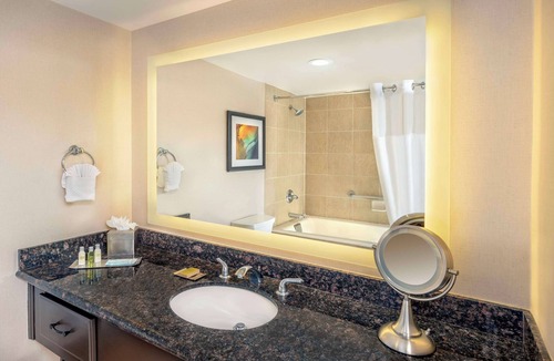 San Bernardino Hotel | DoubleTree by Hilton Hotel San Bernardino