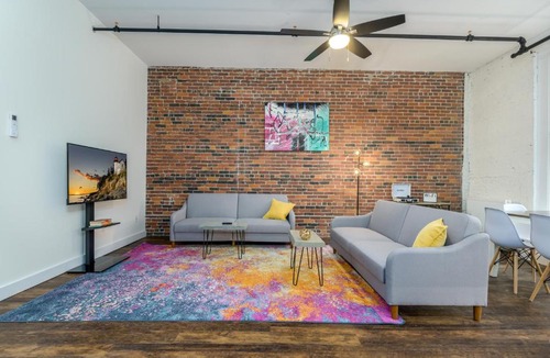 Bangor Apartment | Downtown Bangor Luxury Apartment