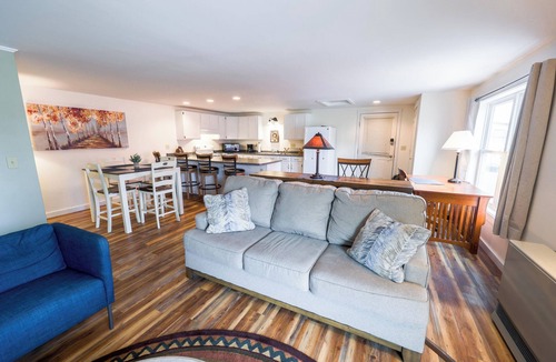 Greenville Apartment | Downtown Greenville Spacious Apartment