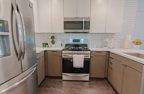 Historic Core Apartment | Downtown Paradise Escape with 2 Pools / Hot Tubs