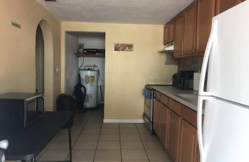 Park East House | Downtown Sarasota Florida Vacation Rental 3BR/1.5BA House, Near Beaches, Unit 1