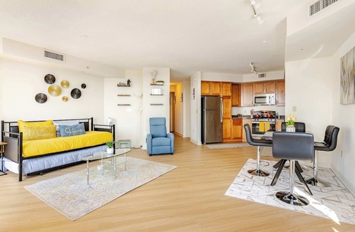 Downtown Apartment | Downtown Silver Spring 2BR Skyline Balcony Suite Walkable to DC Metro Luxepad