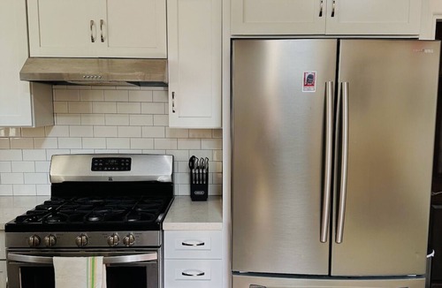 Del Mar Heights Cottage | Eclectic surf loft w/fire pit. Walking distance to the beach!