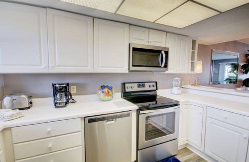 Fort Walton Beach Condo | El Matador 332 - FREE TICKETS! Your stay includes free tickets to many area attractions!