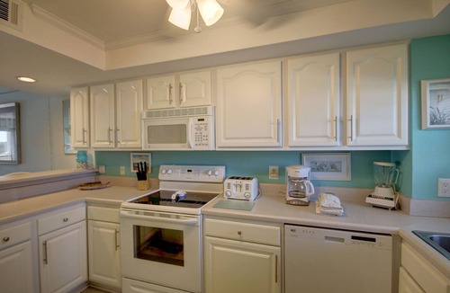Fort Walton Beach Condo | El Matador 433 - FREE TICKETS! Your stay includes free tickets to many area attractions!