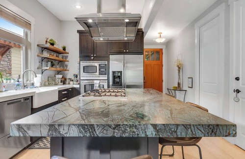 Southeast Boise House | Elegant Boise River Home at Bown Crossing with Hot Tub