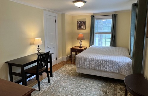 Augusta House | Enchanting 6 Bdrm home, 3 min from beautiful Downtown