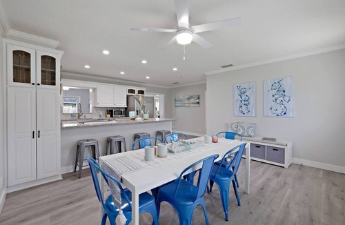 Jacksonville Beach House | Endless Fun | Pool, Pickleball, Spa & Putt Putt