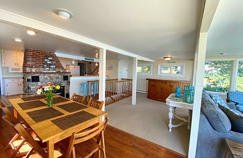 Mid-Coast and Islands House | Enjoy the Fall Colors on the Coast of Maine!