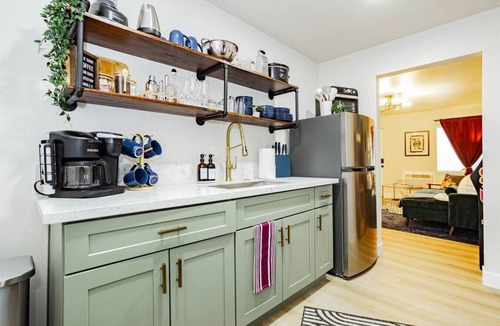 Gateway District House | Epic Group Haven: 5 Suites, Sleeps 34, Near Strip