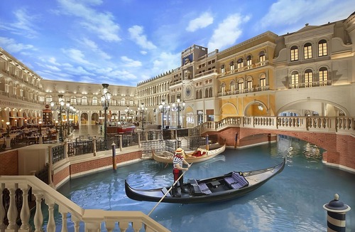 Las Vegas Strip House | Executive Wellness One Bedroom King Room at The Venetian Resort Las Vegas!