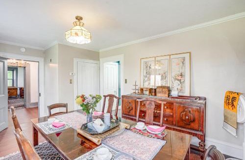 Norristown House | Experience a 17th-Century Spring Manor