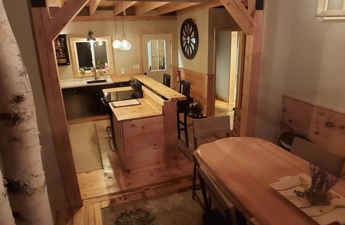 Milton Ski Chalet | Experience Bethel charm near Sunday River
