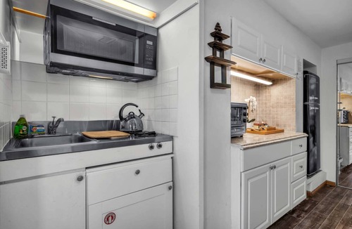 Hollywoodland House | Experience The Hollywood Hills Views
