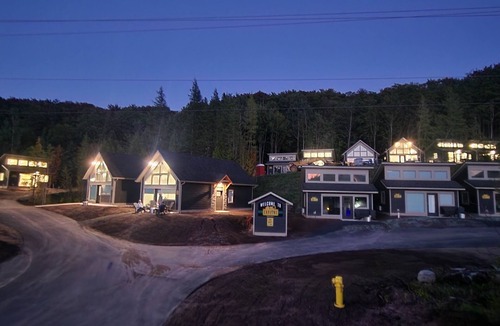 Munising Ski Chalet | EXPLORE Munising Studio Suite 107