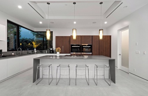 Beverly Grove House | Exquisite Modern Luxury Villa, Rooftop Deck, Pool