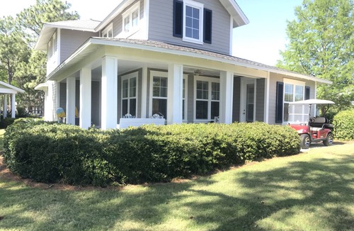 Laurel Grove House | FAMILY-PERFECT, one 6 seat golf cart, beach chairs,bikes, UPSTAIRS AC, NO PETS,